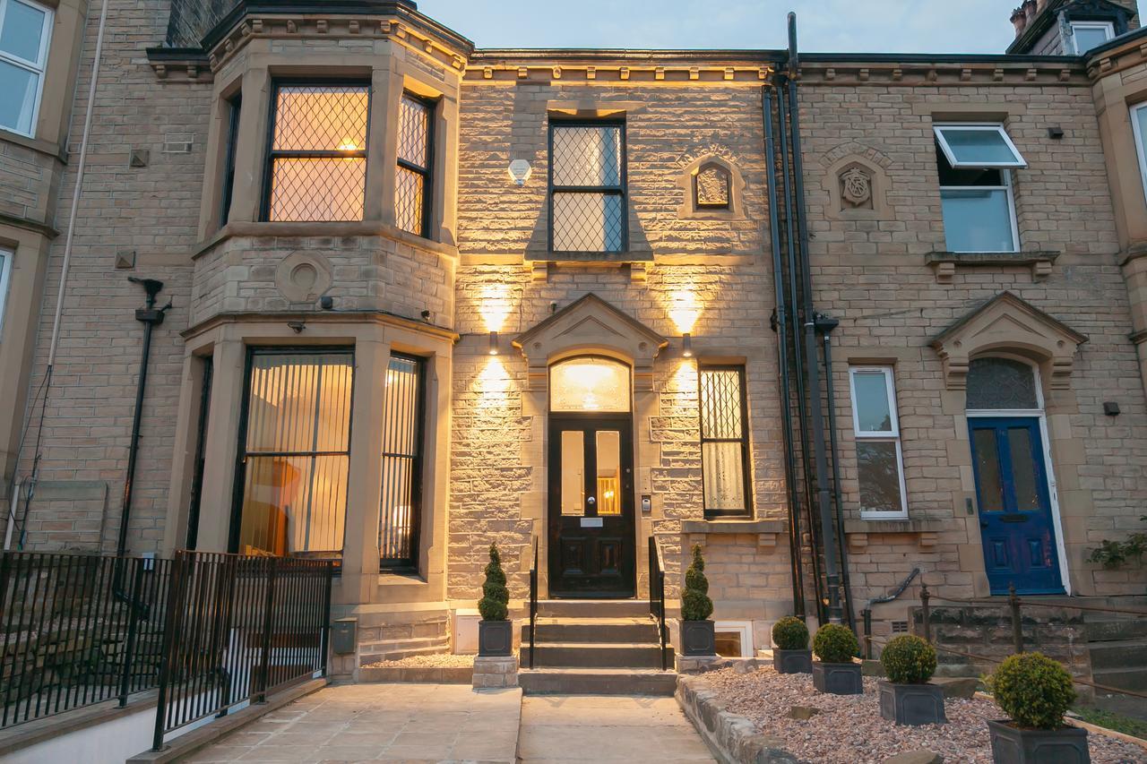 Townhouse No 12 Hotel Huddersfield Exterior photo