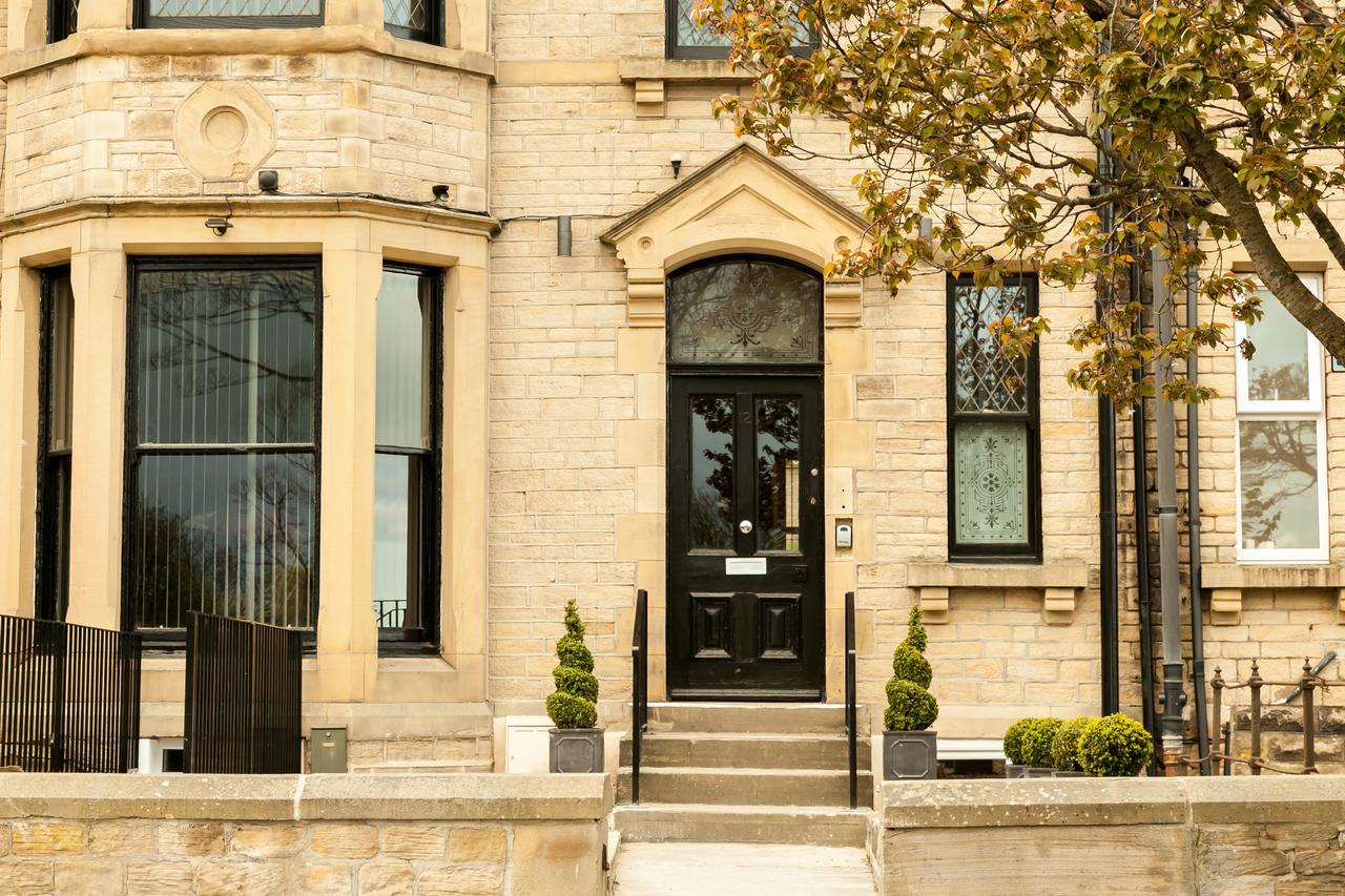 Townhouse No 12 Hotel Huddersfield Exterior photo