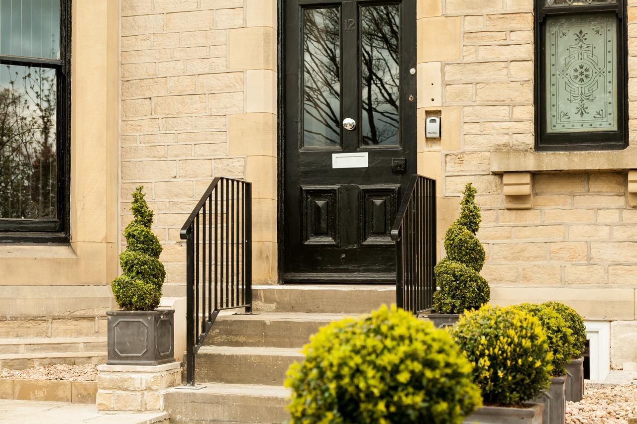 Townhouse No 12 Hotel Huddersfield Exterior photo